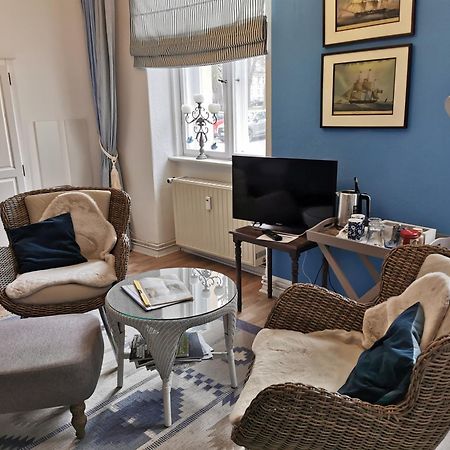 Bed&Breakfast Wagner "Im Alten Pfarrhaus" Neuruppin Kültér fotó