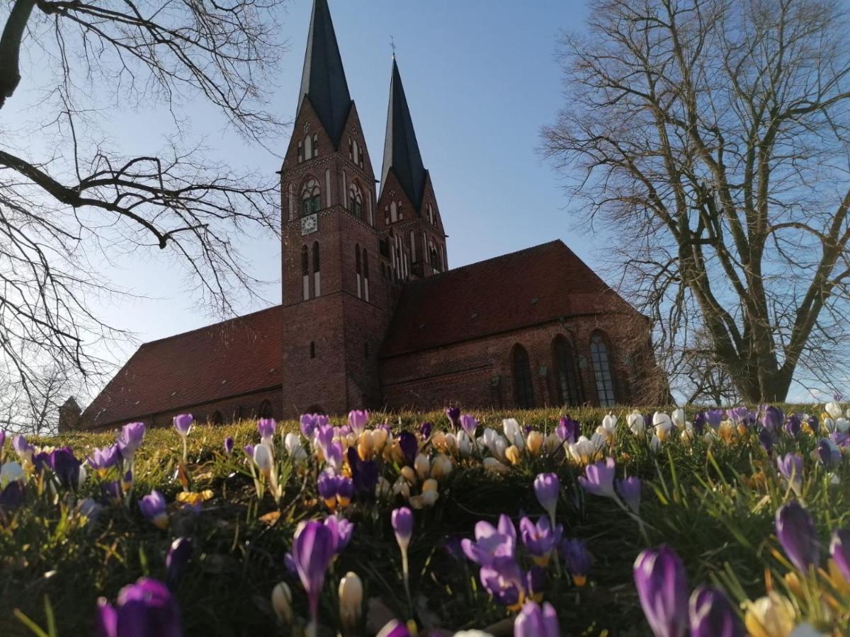 Bed&Breakfast Wagner "Im Alten Pfarrhaus" Neuruppin Kültér fotó