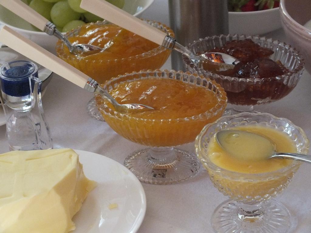 Bed&Breakfast Wagner "Im Alten Pfarrhaus" Neuruppin Kültér fotó