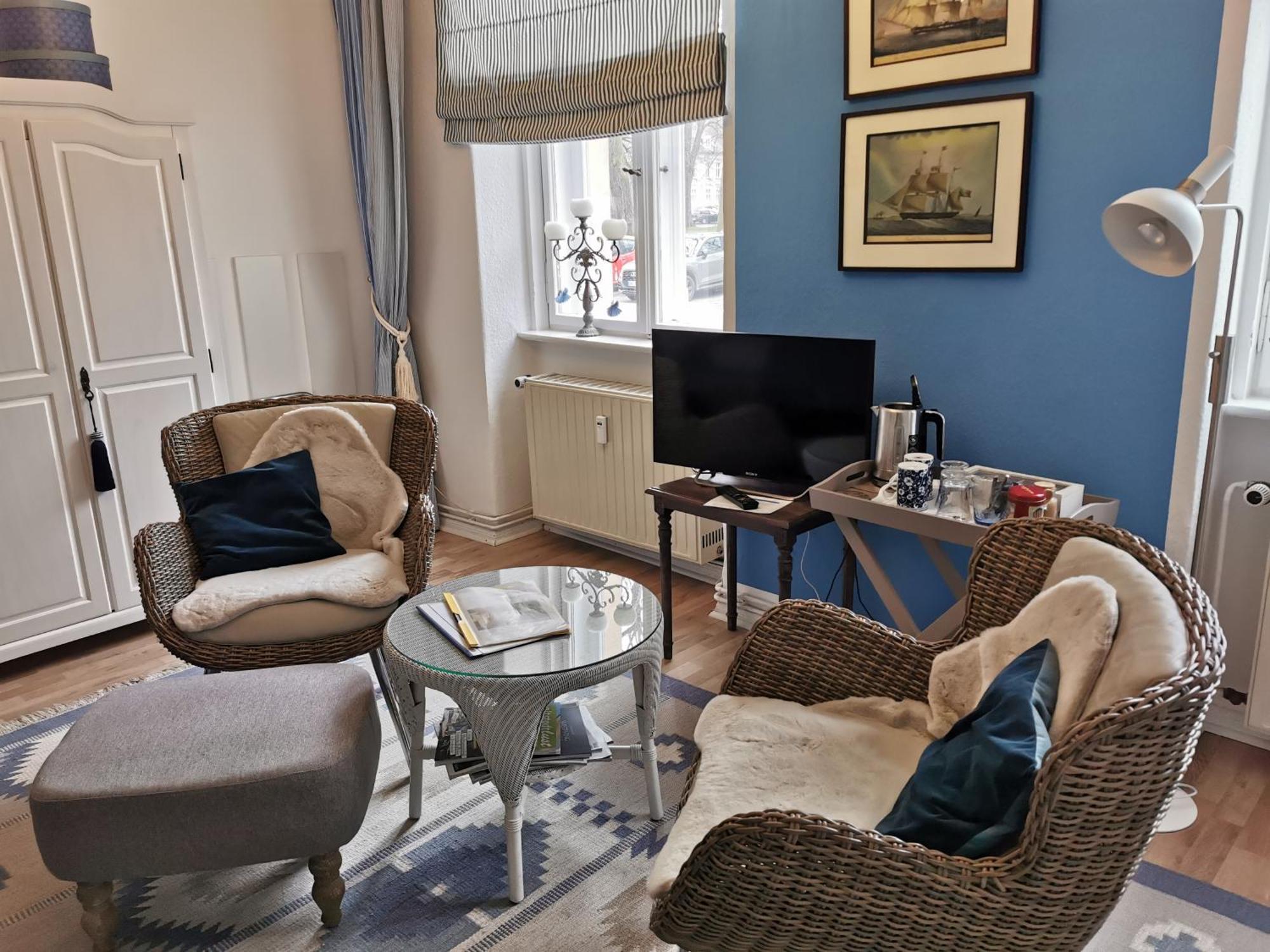 Bed&Breakfast Wagner "Im Alten Pfarrhaus" Neuruppin Kültér fotó