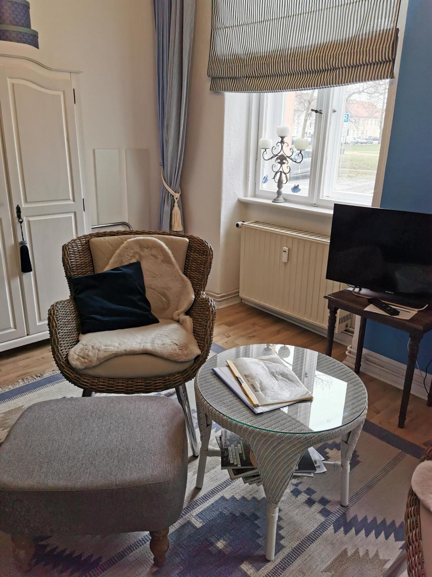 Bed&Breakfast Wagner "Im Alten Pfarrhaus" Neuruppin Kültér fotó