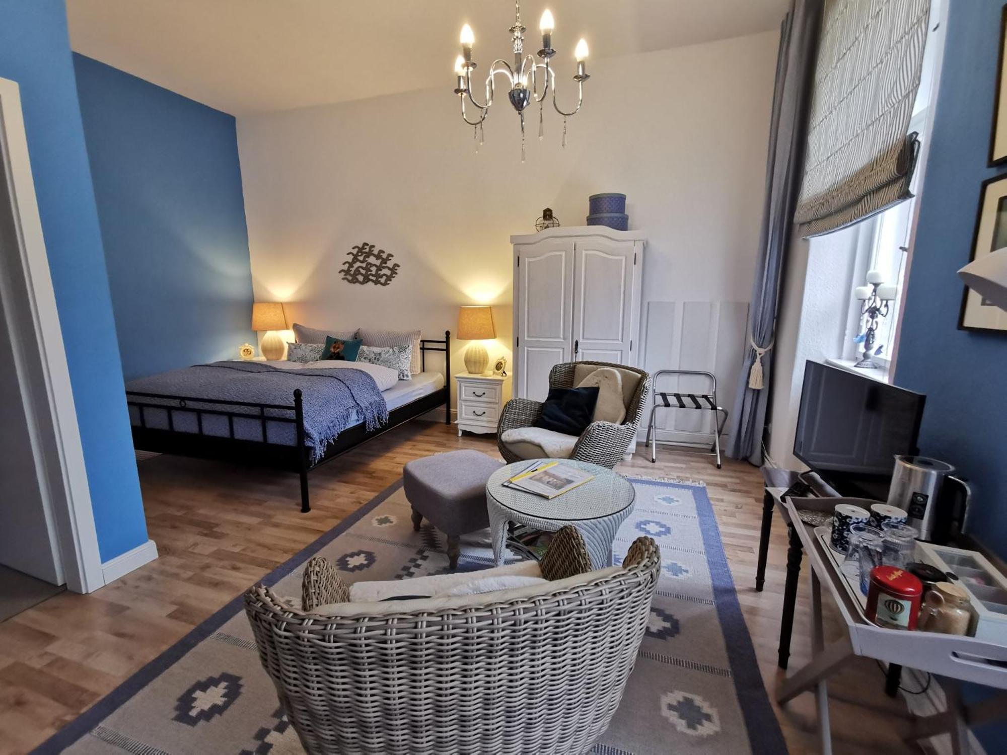 Bed&Breakfast Wagner "Im Alten Pfarrhaus" Neuruppin Kültér fotó